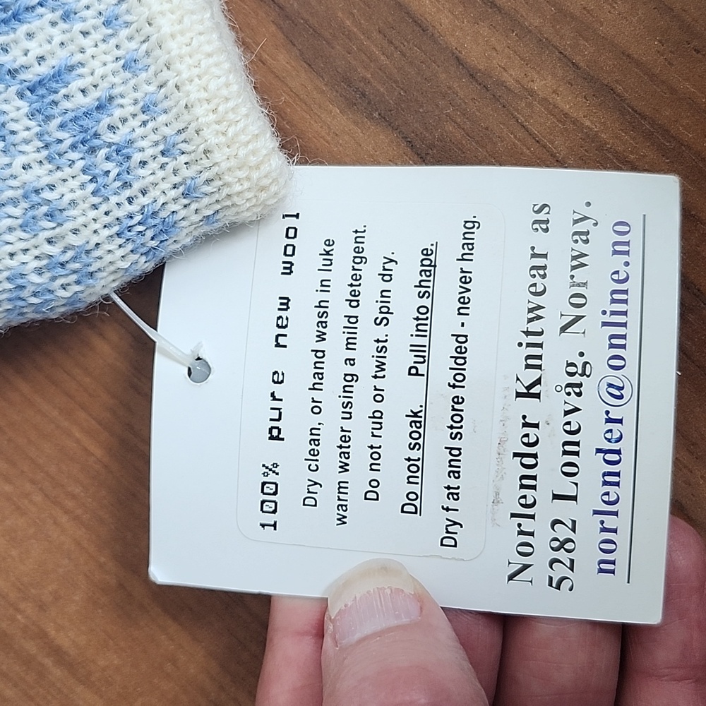 Norlender Genuine NORWEGIAN Knitwear  Hat 100% Wool - Picture 4 of 5